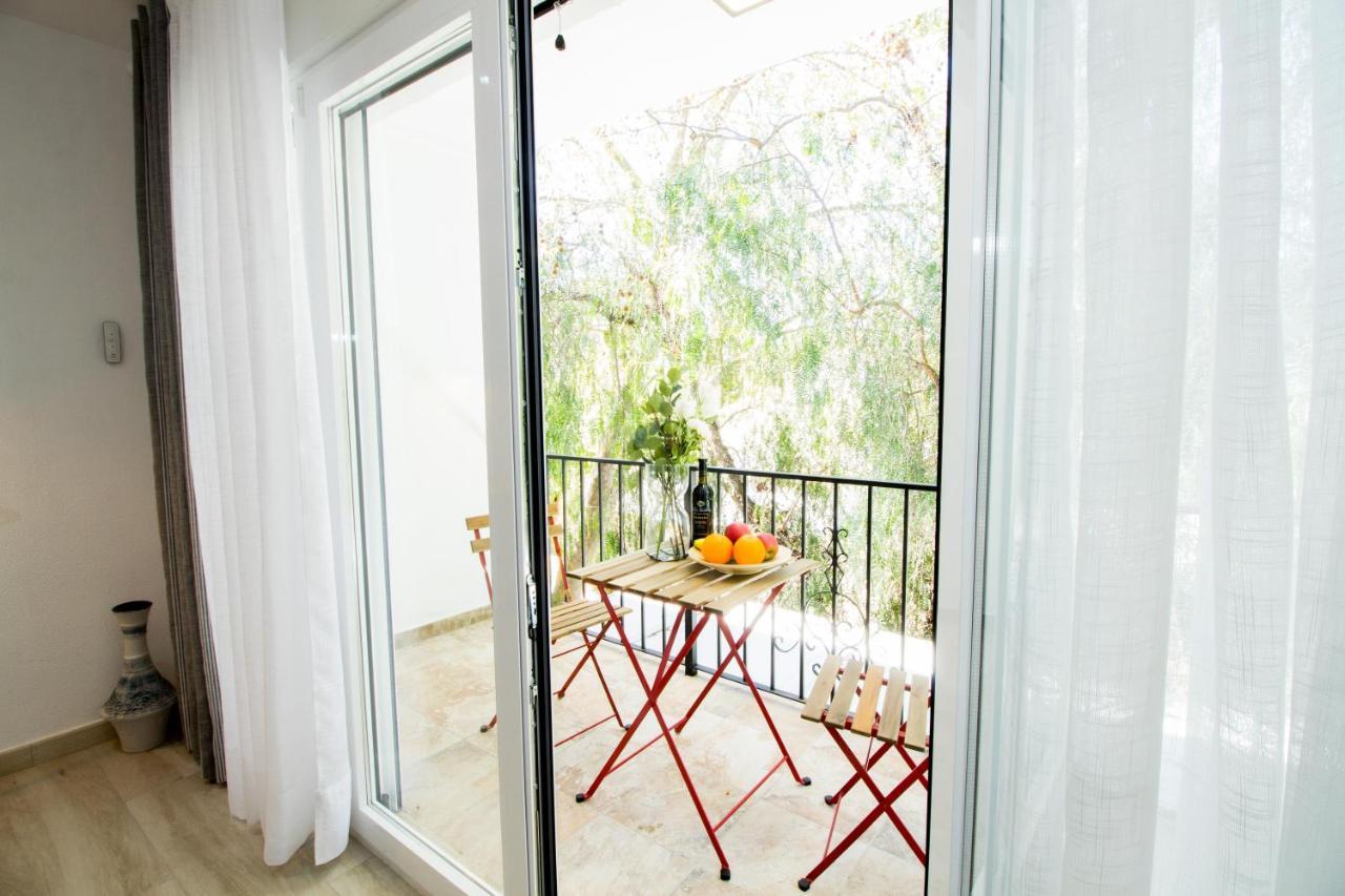 Perfectly Located Beachside Apartment In Elviria Marbella Exterior photo